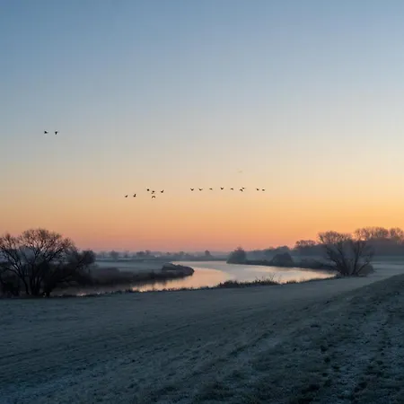 408-kleinis Tiny House Mit Kamin Bis 4 Pers Дом отдыха Блеккеде